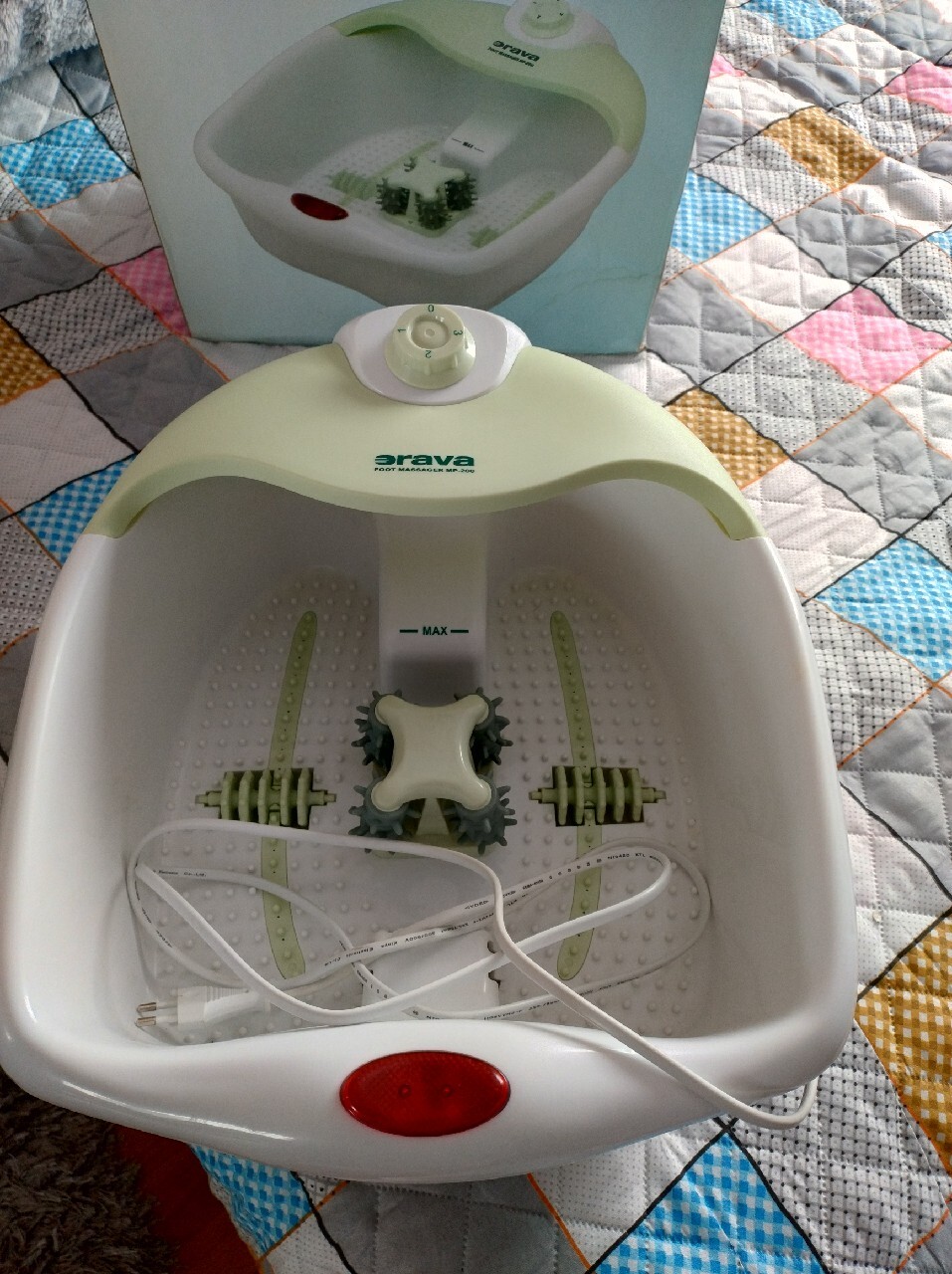 Big footspa massager studio view 1